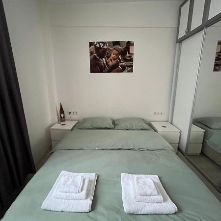 Centrally Located, 2+1 House In Taksim, Cihangir Apartman Isztambul Kültér fotó