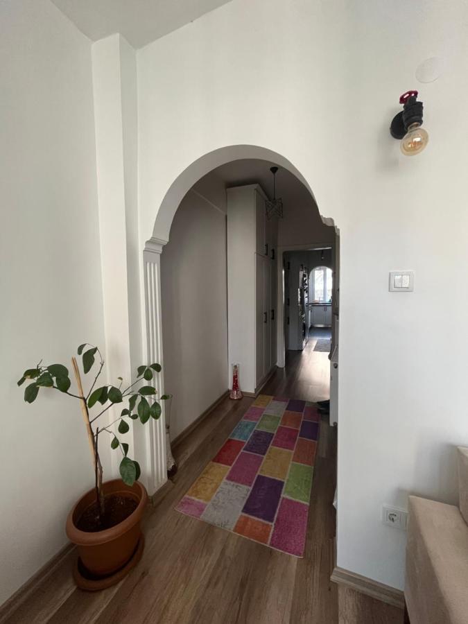Centrally Located, 2+1 House In Taksim, Cihangir Apartman Isztambul Kültér fotó