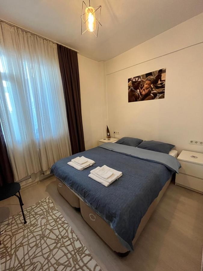 Centrally Located, 2+1 House In Taksim, Cihangir Apartman Isztambul Kültér fotó