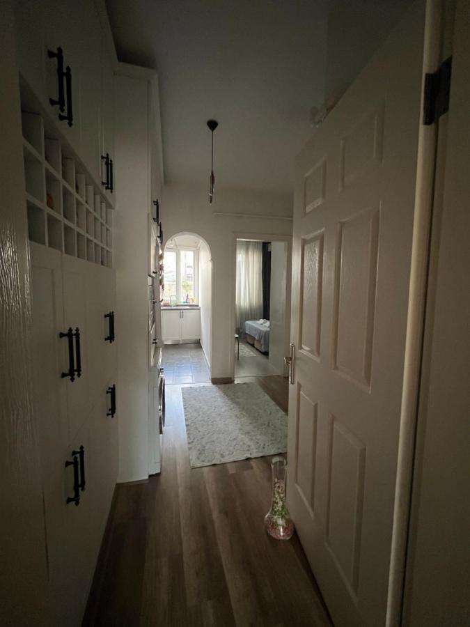 Centrally Located, 2+1 House In Taksim, Cihangir Apartman Isztambul Kültér fotó