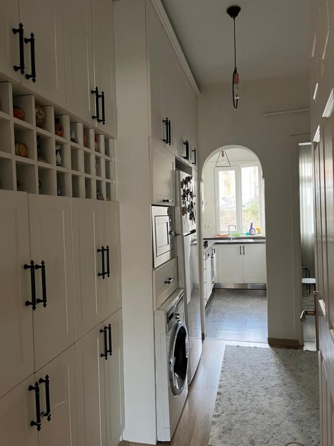 Centrally Located, 2+1 House In Taksim, Cihangir Apartman Isztambul Kültér fotó