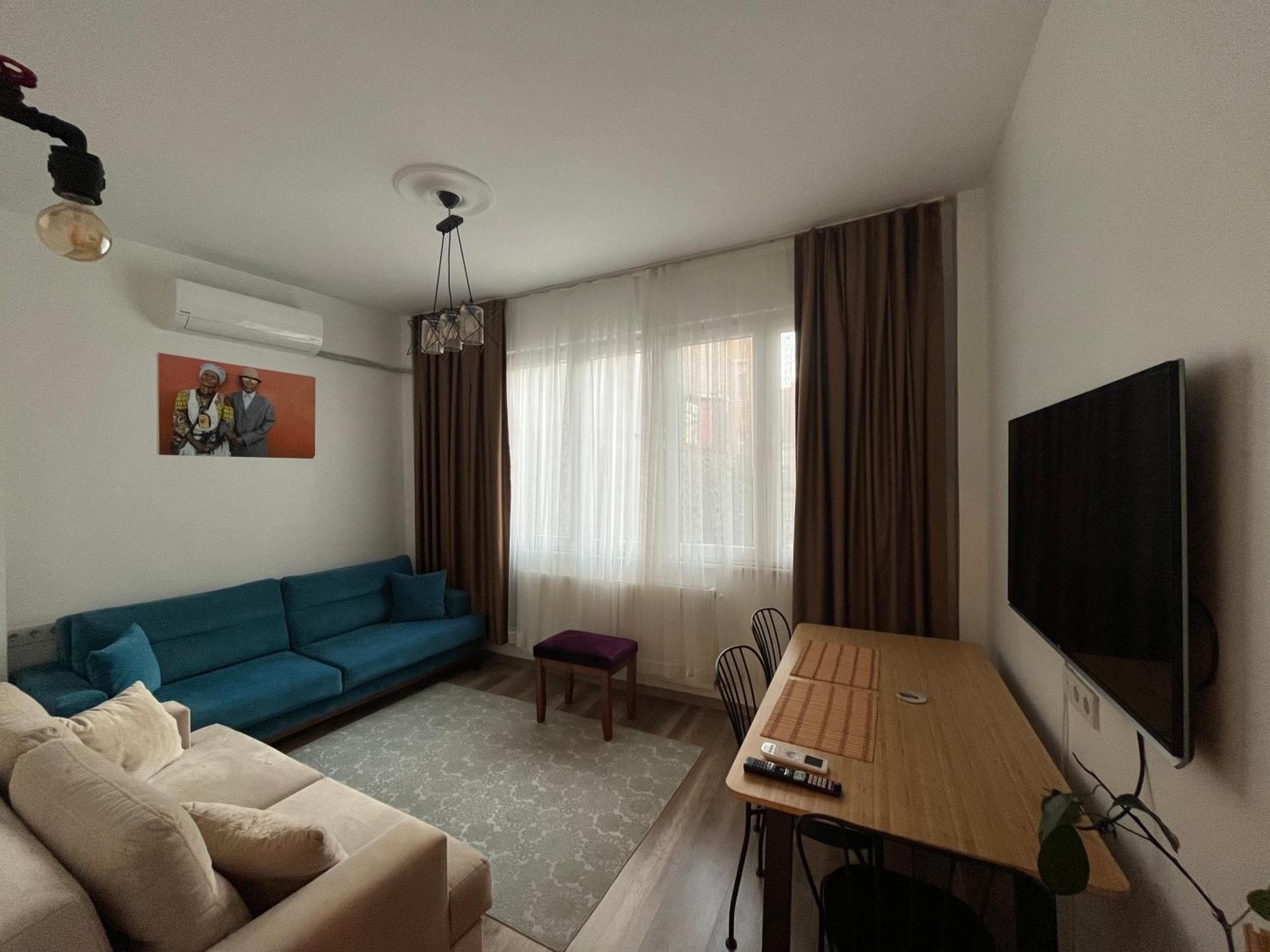 Centrally Located, 2+1 House In Taksim, Cihangir Apartman Isztambul Kültér fotó